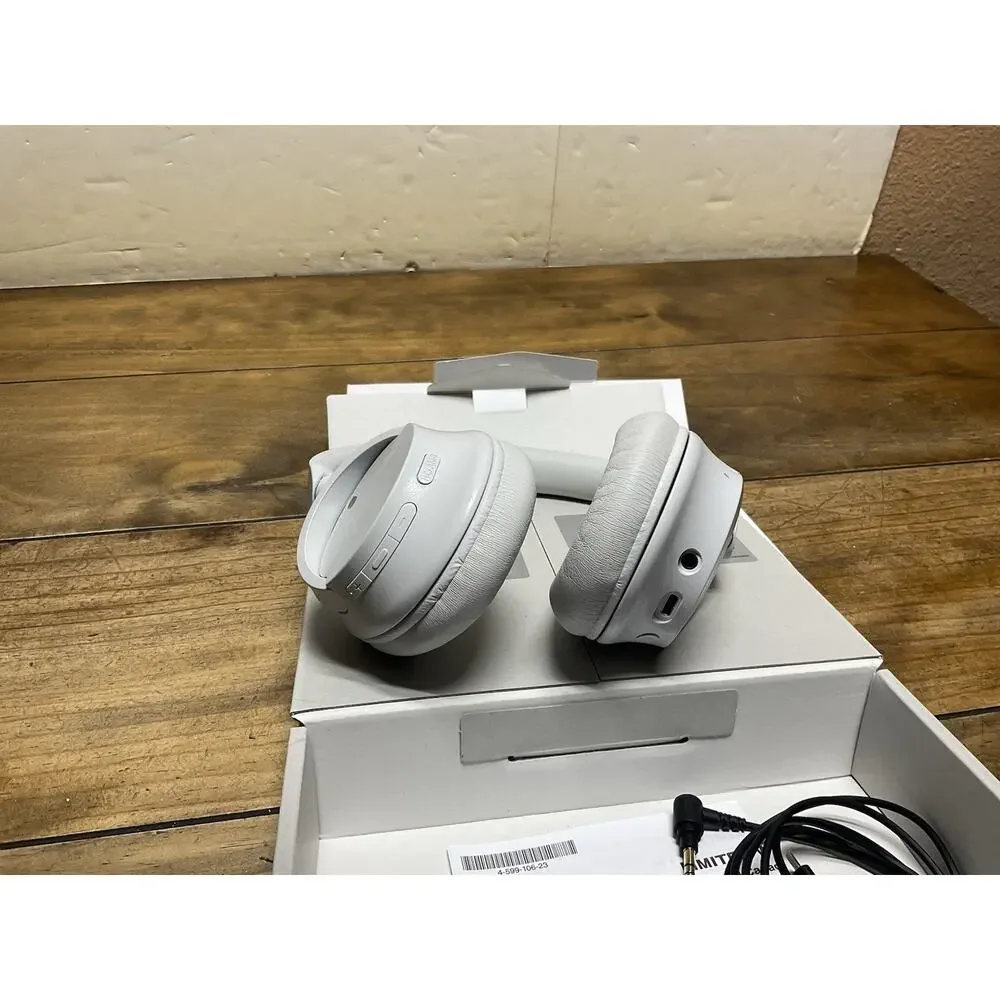 Sony WH-CH720N Wireless Noise Canceling Headphones Bluetooth White.